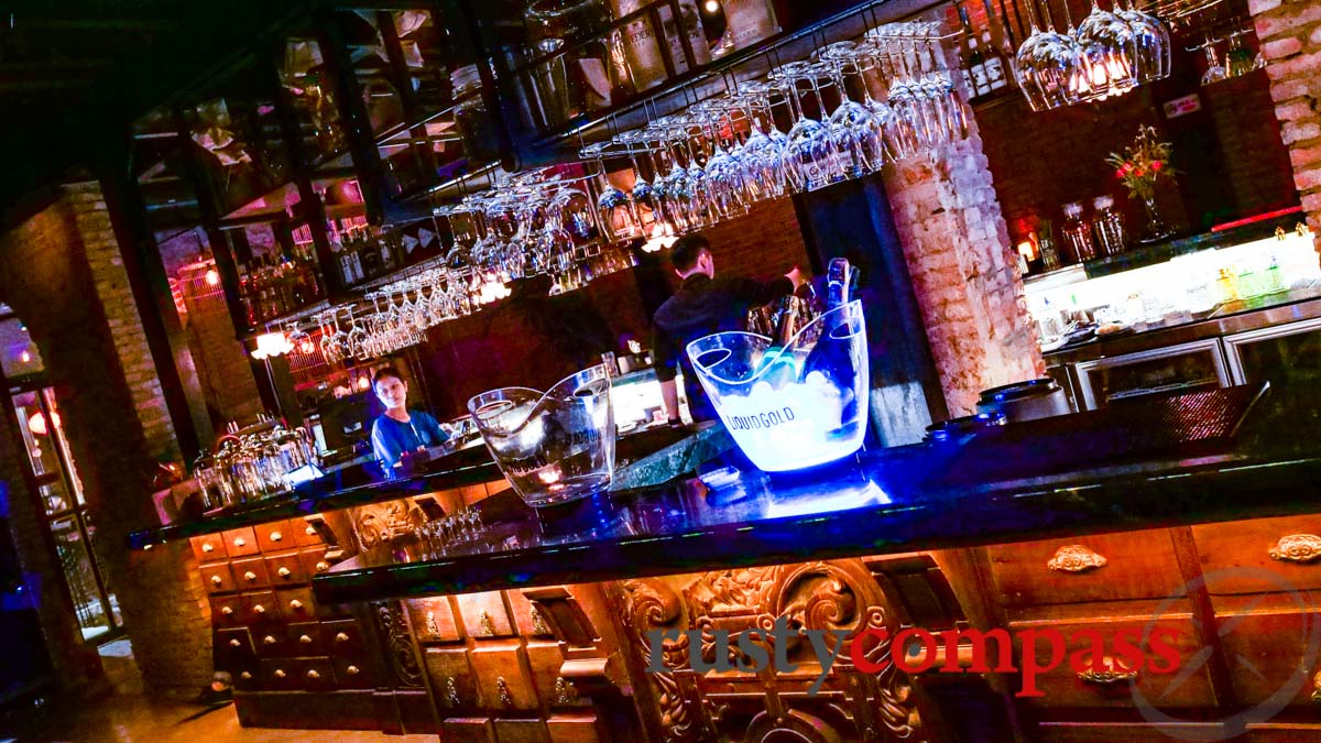 Chin Chin Cocktail Bar, Saigon Chin Chin Cocktail Bar, Saigon